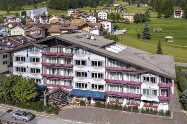 Alpen Hotel Corona Sport & Wellness ****S