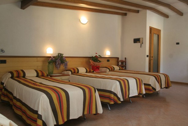 Albergo Streva ** - Vallarsa fraz. Streva