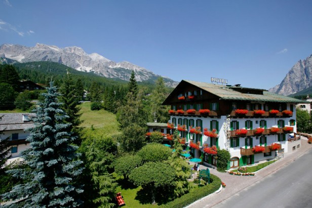 Hotel Pontechiesa - Cortina