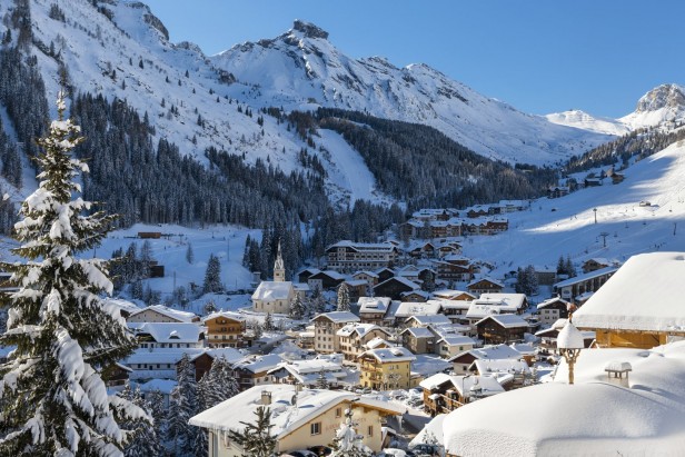 Arabba: Un Centro Turistico Chiave nelle Dolomiti