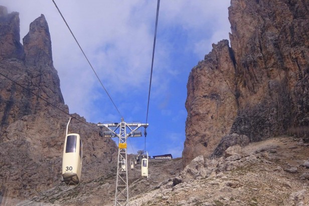 The Sassolungo cable car: an iconic experience in the Dolomites